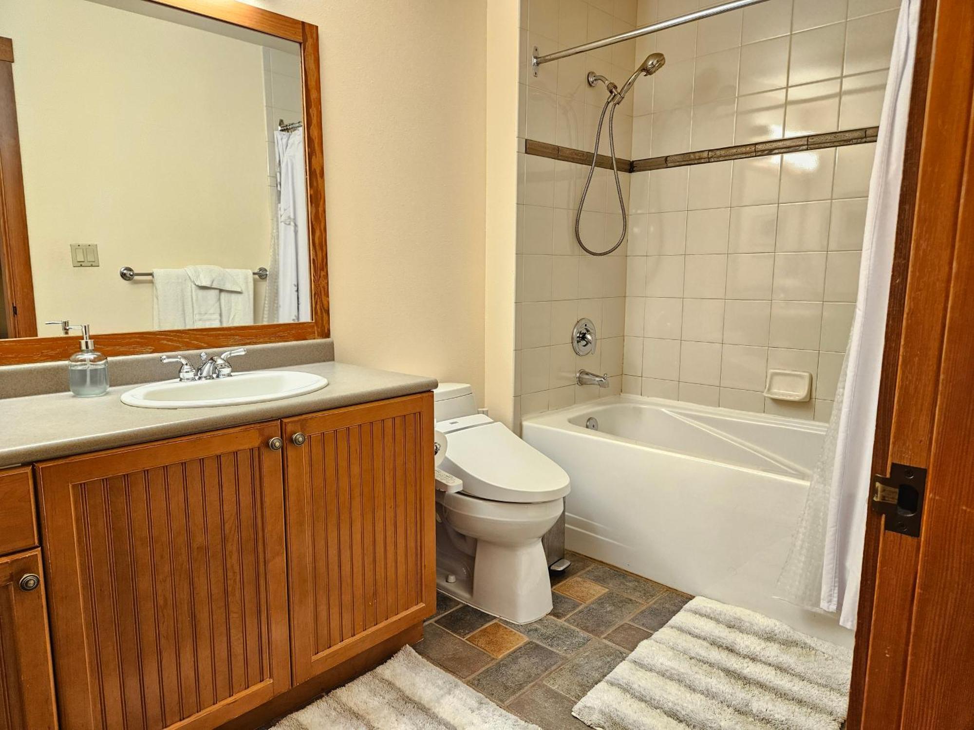 Stunning At Solitude, Steps From Chair Lift, East #103 Brighton Zimmer foto